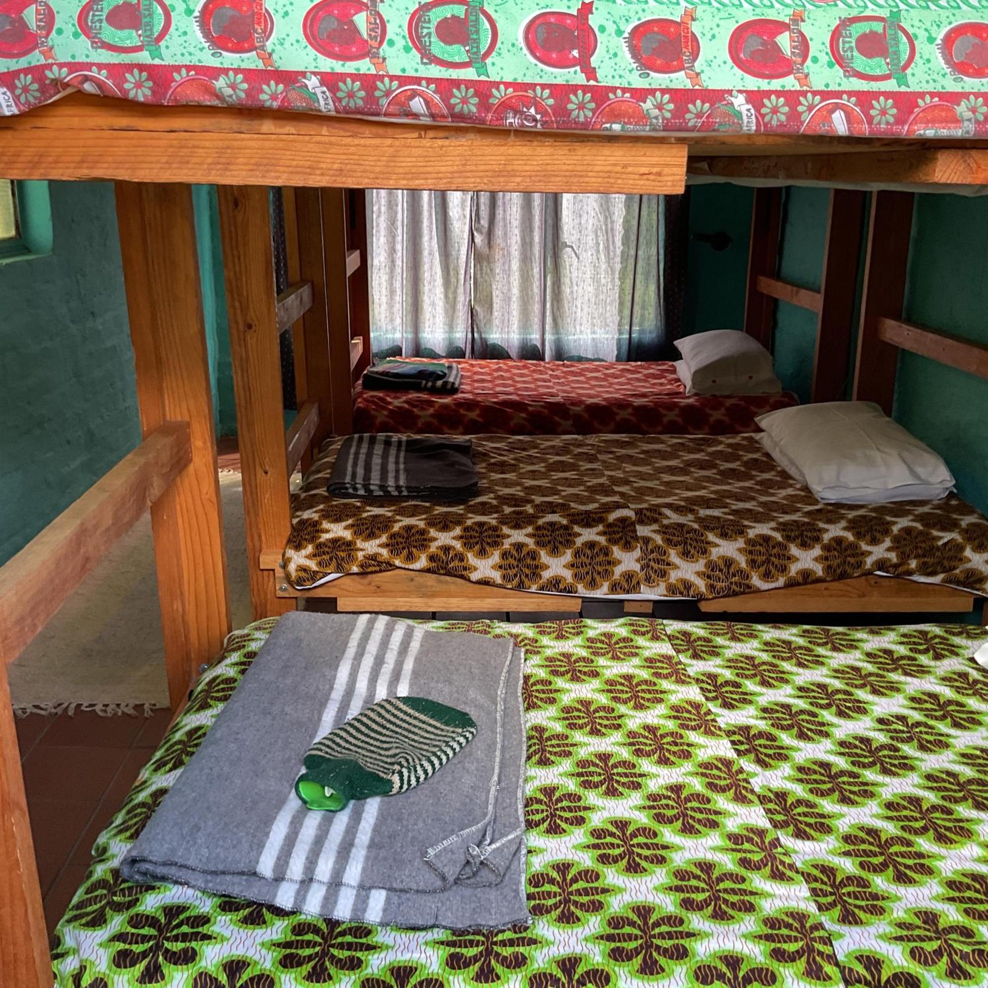 Karma Backpackers Hostel Kestell Kültér fotó
